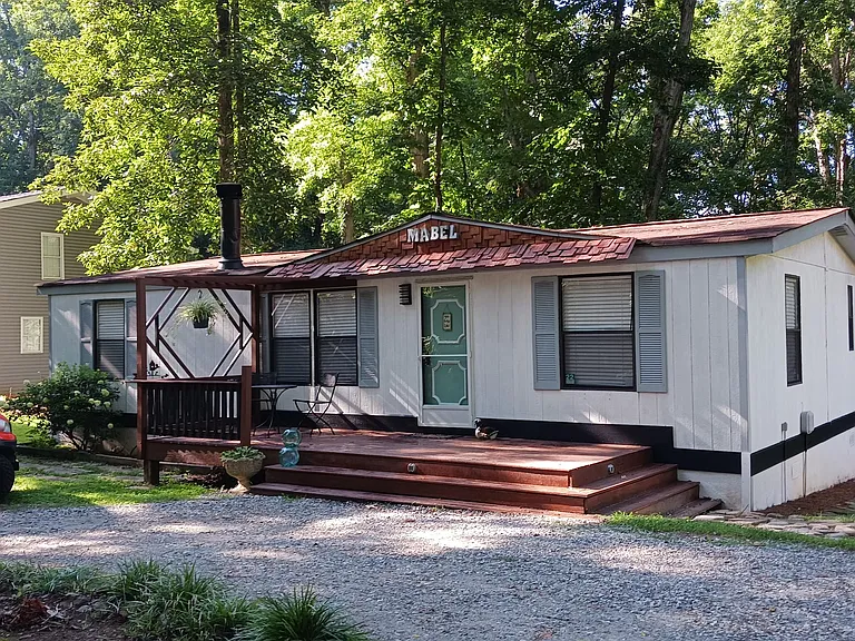 6300 Reives Rd — Photo 25