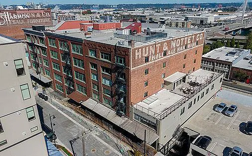 Hunt Mottet Lofts — Photo 7