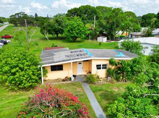 2159 Sunrise Dr SW, Vero Beach, FL 32962