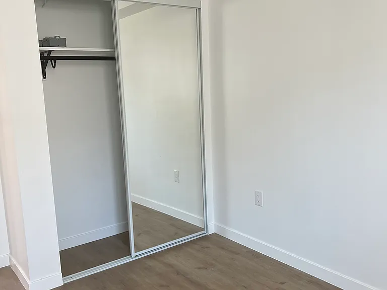 963 N Serrano Ave #1/2 — Photo 7