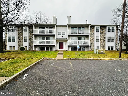 190 Kenwood Dr Photo 1