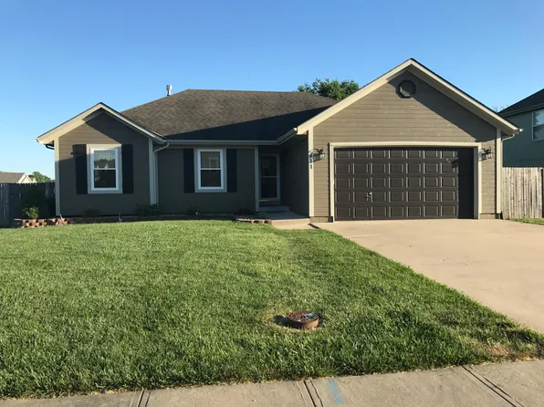 411 Sunny Ln, Raymore, MO 64083