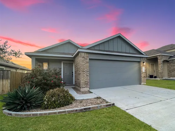 353 Bronco Billy Dr, Jarrell, TX 76537