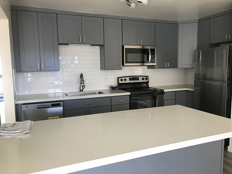 601 S 220th St #1 — Photo 5