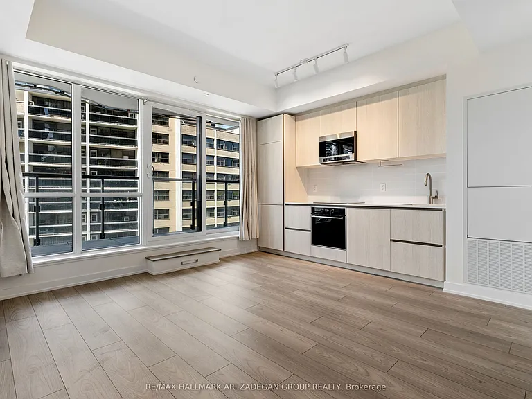 120 Broadway Ave #716N — Photo 3