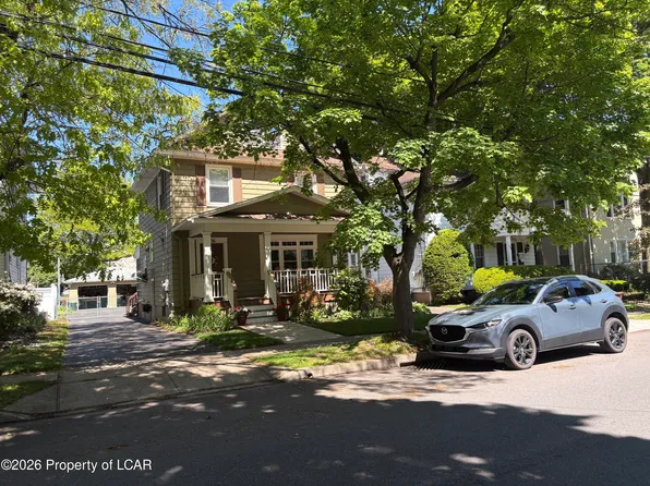 136 E Walnut St, Kingston, PA 18704