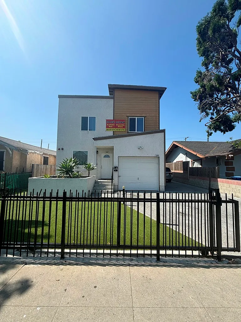 5 bed, 1928 sqft, $4,200 — Photo 1