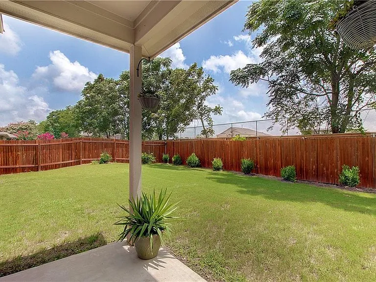 12221 Buzz Schneider Ln — Photo 29