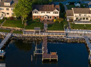 8469 Meadow Ln, Pasadena, MD 21122