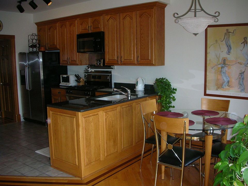 2nd image of 1608 N Clarence Ave