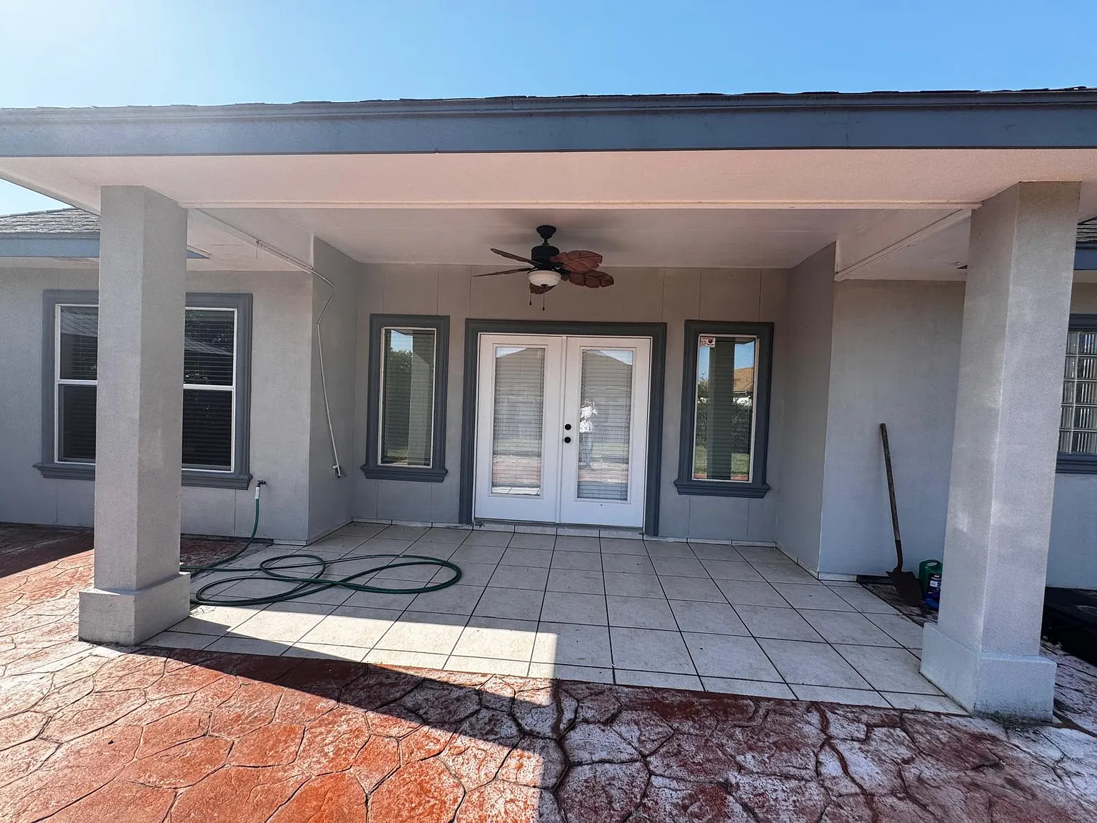 3 bed, 1802 sqft, $2,250 — Photo 2