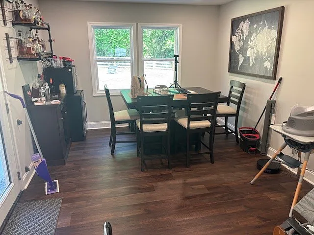 685 Fern St SE — Photo 3