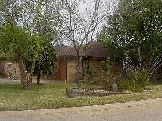 1st image of 8817 Glen Hollow Dr