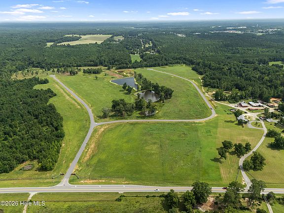 5th image of 502 Gray Hill Road
