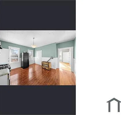3 bed, 1132 sqft, $1,900 — Photo 2