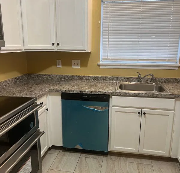 202 Jennifer Dr — Photo 10