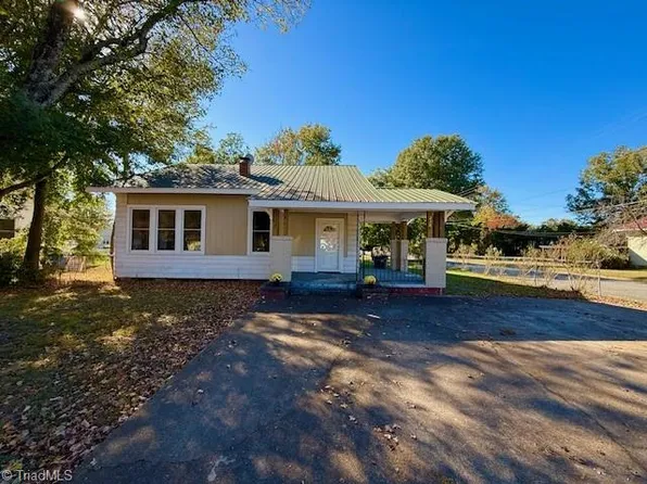 238 Broad St, Lexington, NC 27295