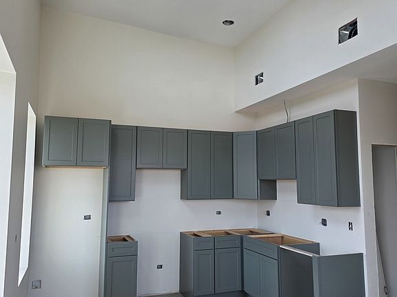 3rd image of 3216 S Morgan St #4F