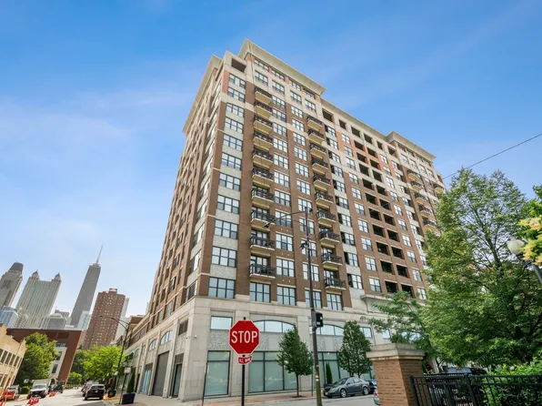 849 N Franklin St Unit 1023, Chicago, IL 60610