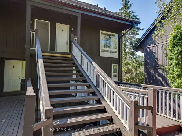 26 Turner Dr #13, Huntsville, ON P1H 1A8