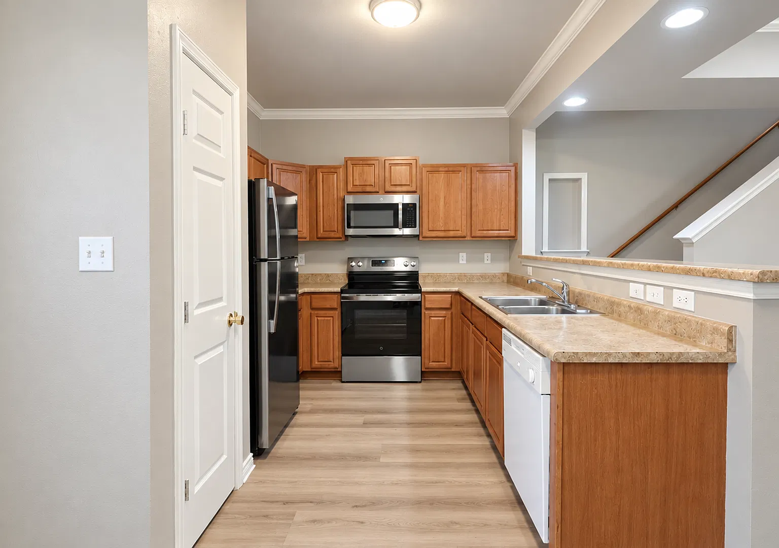 The Gardens at the Summit~3 Bedroom Townhome Available — Photo 3