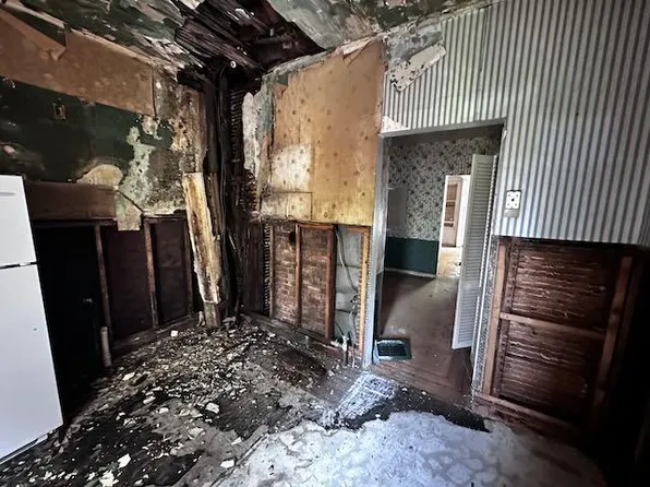 445 Fairmount Avenue image 4 of 12