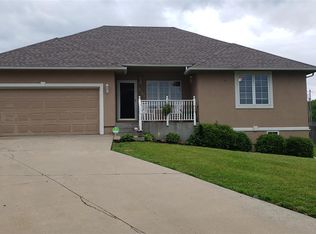 2105 SE Peace Ct, Topeka, KS 66605
