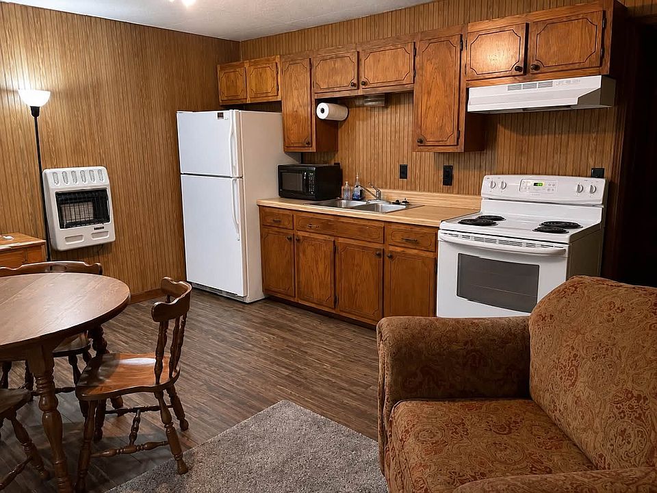 2nd image of 112 S 2nd St #2