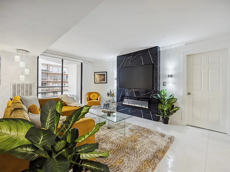 3525 Sage Rd #1713 — Photo 5