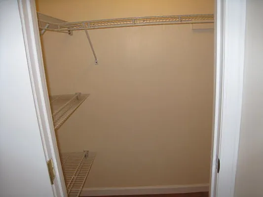 Rented by Alexiou Realty | media 10