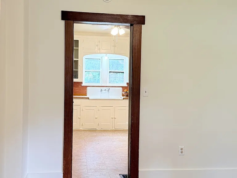 346 Harris St #A — Photo 13