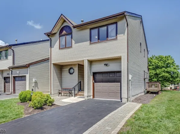 15 Fir Ct, Raritan Twp., NJ 08822
