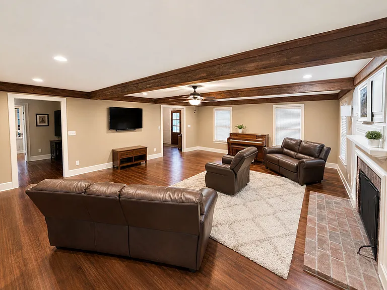 7825 McArtans Frd — Photo 8