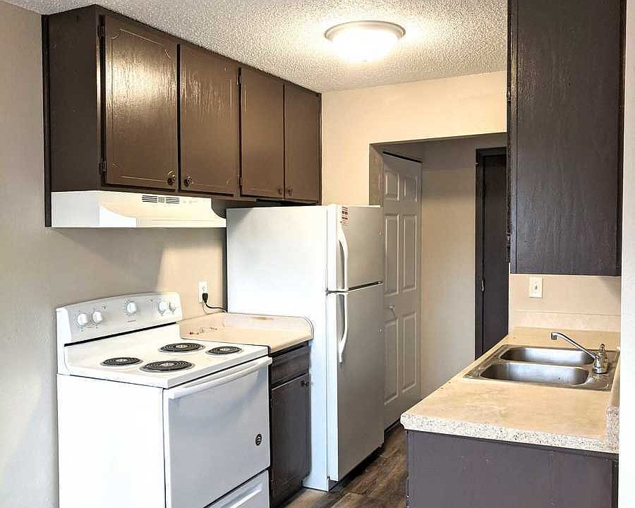 1st image of 1876 Magnolia Ave E #306