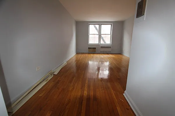 Rented by Contact Realty | media 2