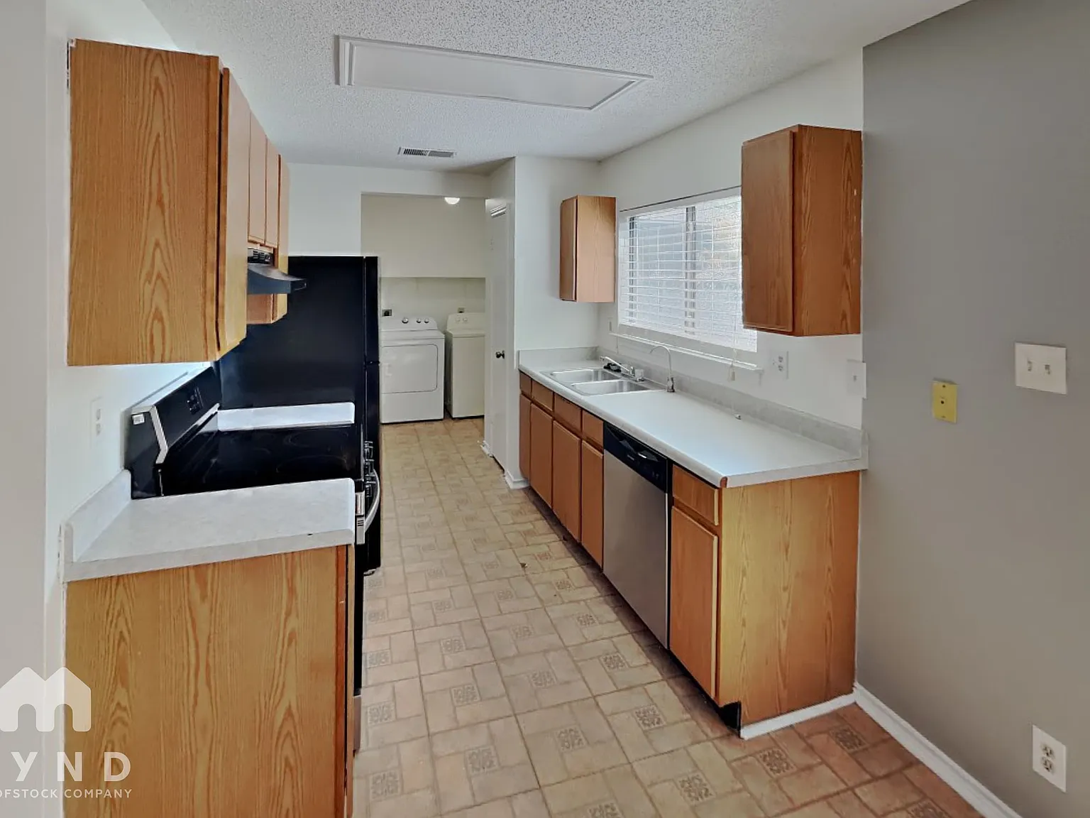 3 bed, 1.5 bath, 1500 sqft, $1,495 — Photo 4