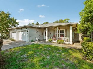 205 Parrotte Ct, Mount Dora, FL 32757