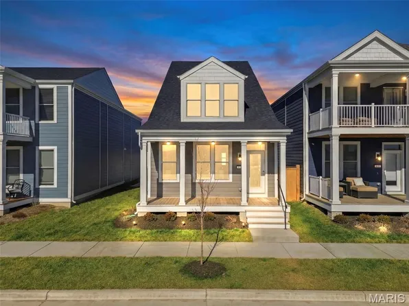 2905 Memphis St, Saint Charles, MO 63301
