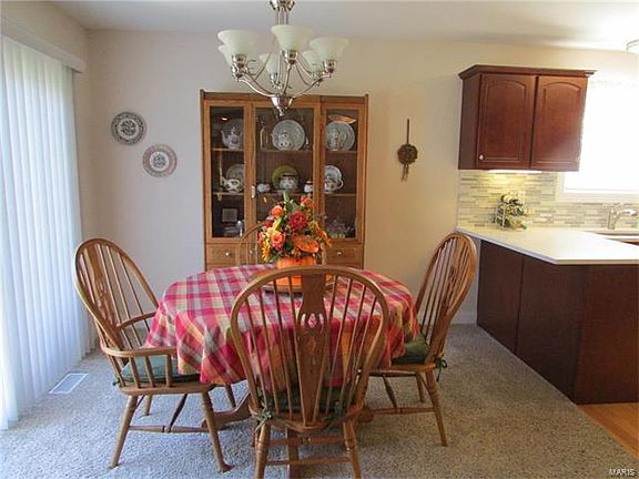 4th image of 4629 Wisteria Dr