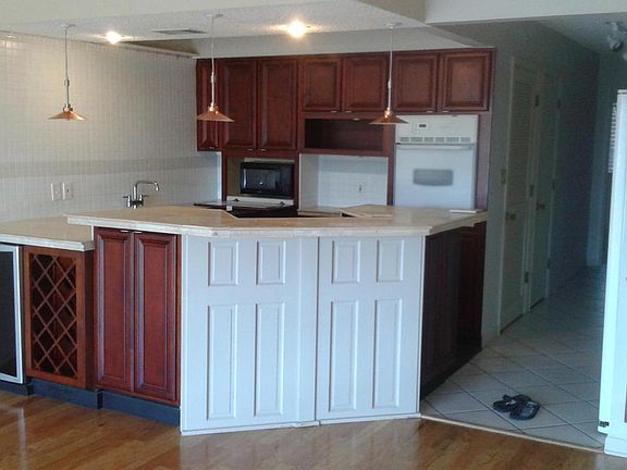 4th image of 8501 N Lagoon Dr Unit 408