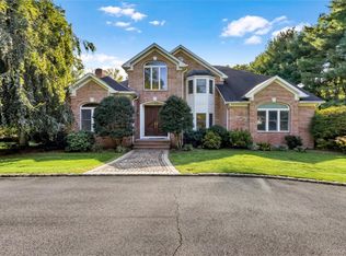 23 Overbrook Lane, Upper Brookville, NY 11545