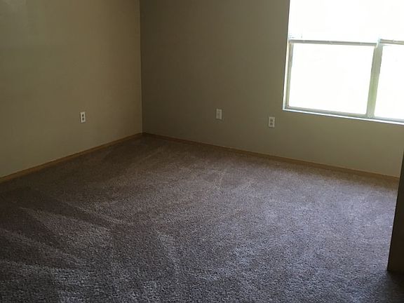 5th image of 950-956 W Eagle St #952