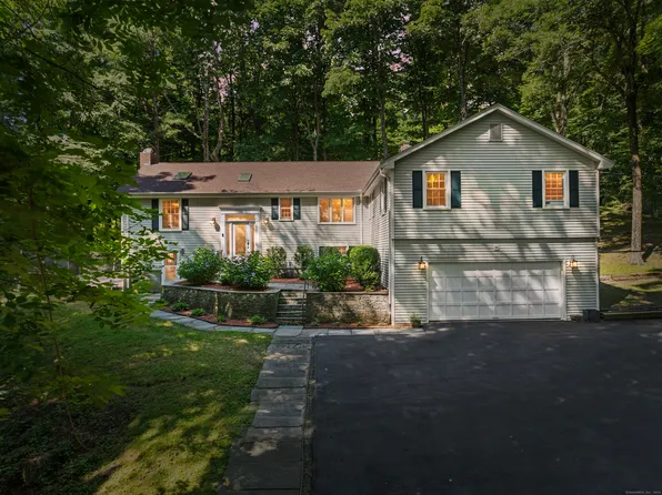 156 Westmont Street, West Hartford, CT 06117