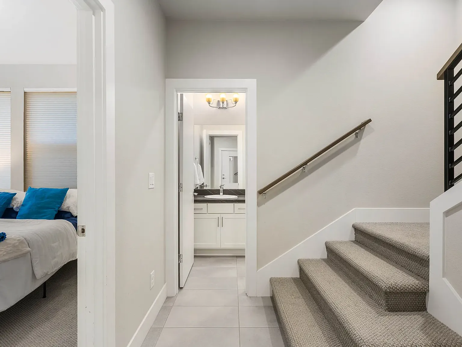 4 bed, 2097 sqft, $4,600 — Photo 4