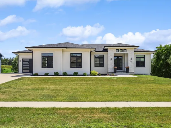 1401 W 14th Ave, Indianola, IA 50125