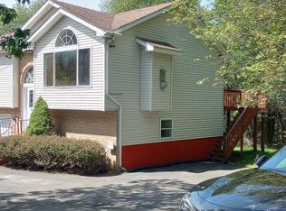 127 Yellow Birch Ln, Long Pond, PA 18334