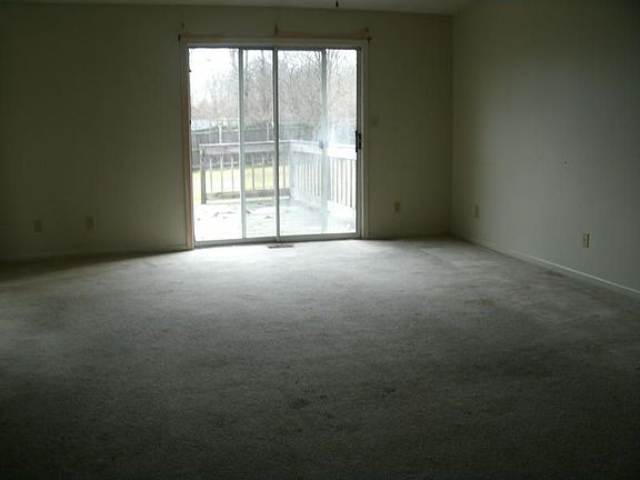 4th image of 11123 Essen Ct