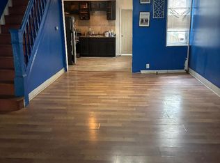 902 Maple Ter, Darby, PA 19023