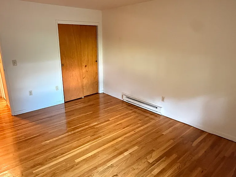 121 Grove St #3 — Photo 10