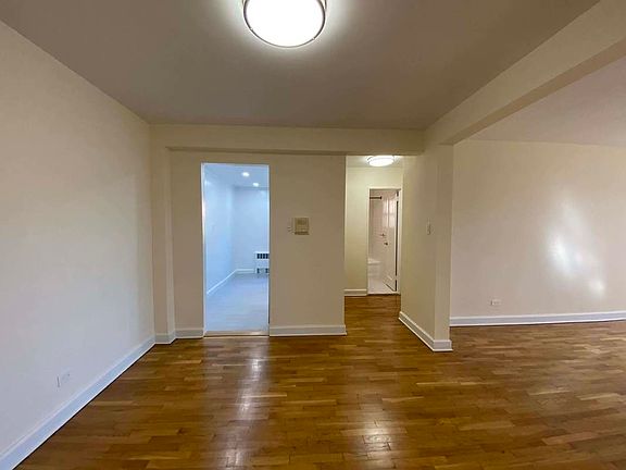 3rd image of 135-20 Hoover Ave #3Y